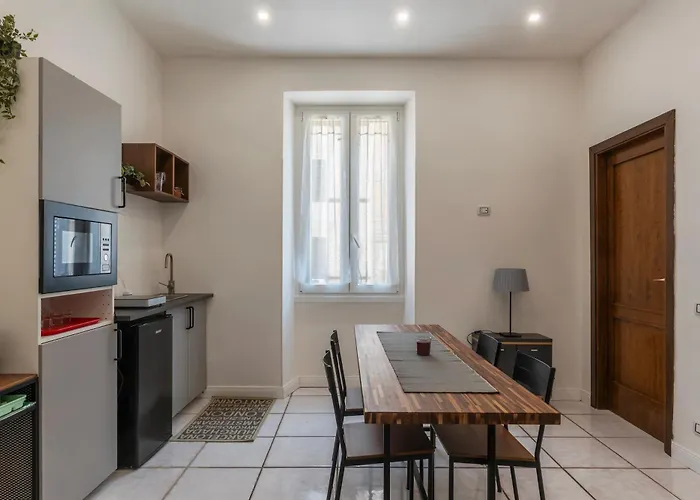 Guesthost - Metro Cipro-ottaviano X6 Apartamento