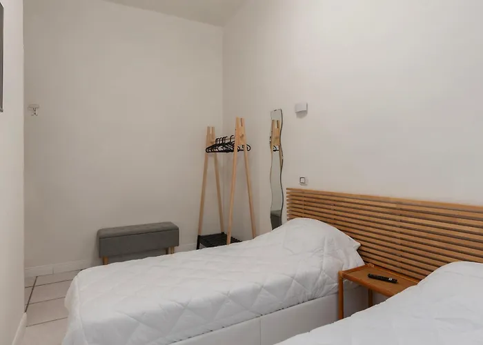 Apartamento Guesthost - Metro Cipro-ottaviano X6 *